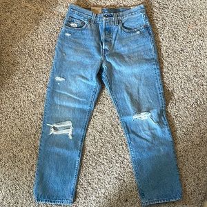 Adorable cropped jeans. Brand New!